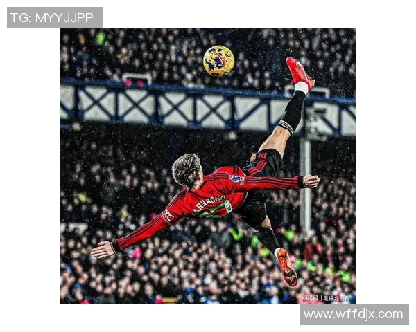 复古美式风格下的绿茵巨星故事与足球偶像荣耀再现 复古美式风格下的绿茵巨星故事与足球偶像荣耀再现