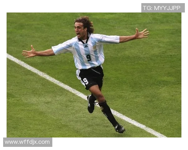 全球足球五大球星本领实力排行榜 深度分析各位传奇球员的技术特点 全球足球五大球星本领实力排行榜 深度分析各位传奇球员的技术特点